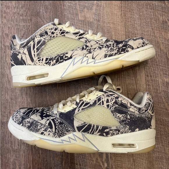 Air Jordan 5 Retro Low Expression - Picture 2 of 7